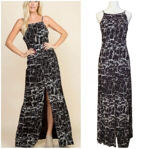 BETRO SIMONE FRONT SLIT ADJUSTABLE STRAP MAXI DRESS SMALL/MED